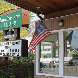 The Sundowner On Lake George